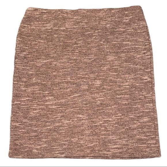 Stunning Loft Skirt - Picture 1 of 4